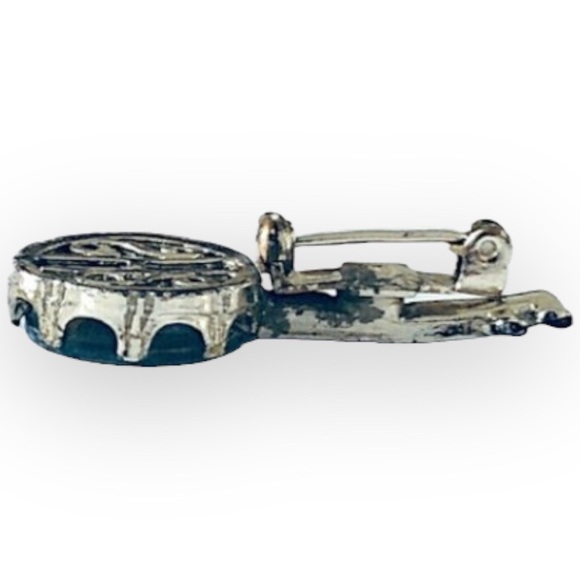 2 BANJO BROOCH / PIN SET Blue Abalone Mother of Pearl Face Inset 40+ Yrs VINTAGE - Picture 3 of 4